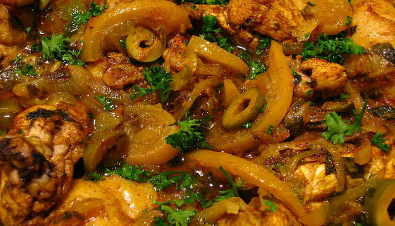 Moroccan food-Chicken tagine with preserved lemons and olives